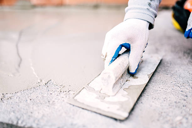 Best Concrete Sidewalk Installation  in Dover, FL